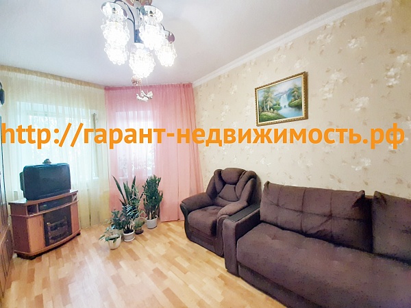 Продам светлую 2х комнатную квартиру